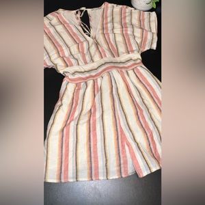American Eagle Striped Shorts Romper with a Tie In Back Size Medium EUC